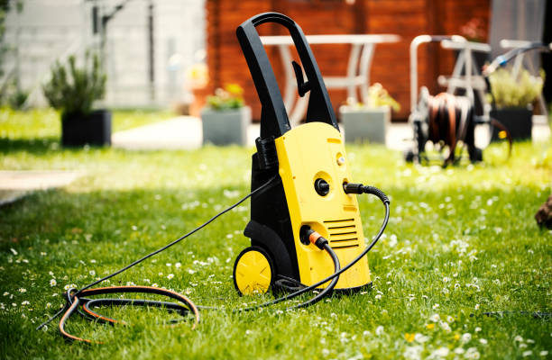 Best Gutter Cleaning  in Eatons Neck, NY